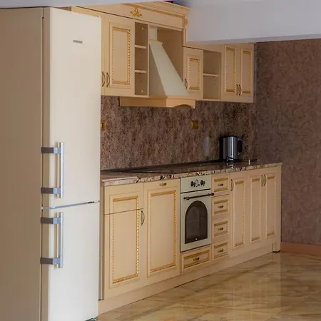 Luxury Rich 2 דירה