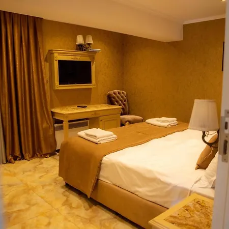 Luxury Rich 2