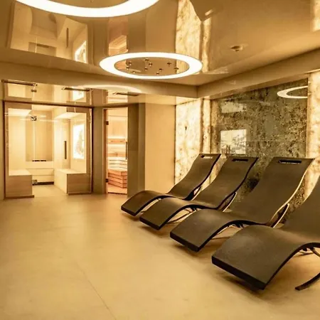 Luxury Rich 2 Lägenhet