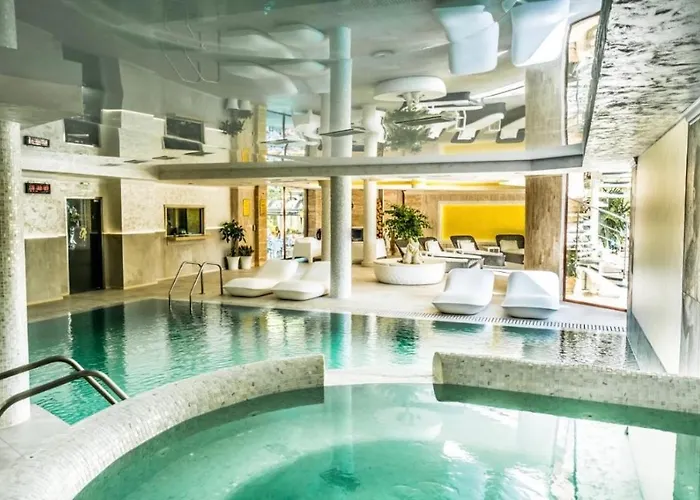 Luxury Rich 2 * Welingrad